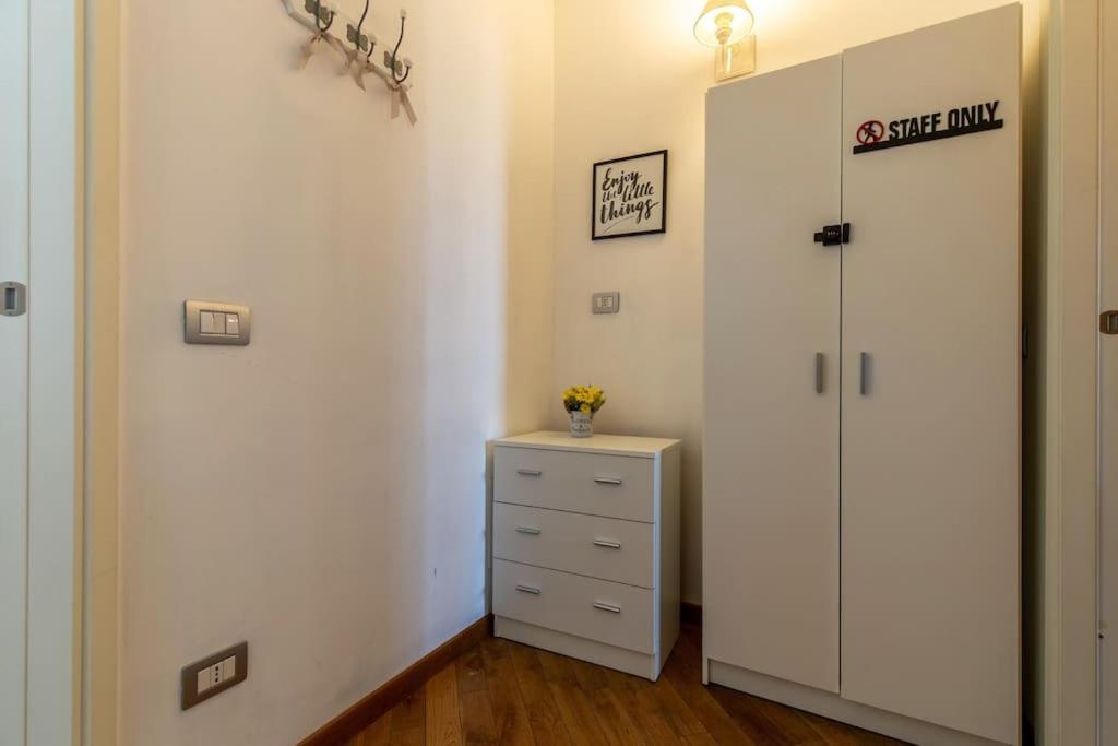 Unique & Strategic Flat, 50M From M4 Station Apartment Milano Exterior foto